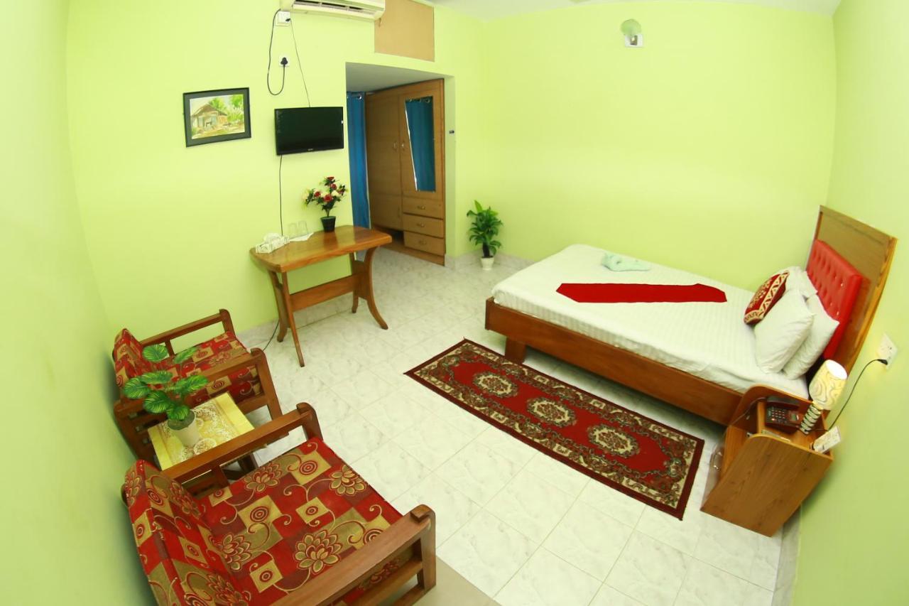 סילט Hotel Farmis Garden מראה חיצוני תמונה
